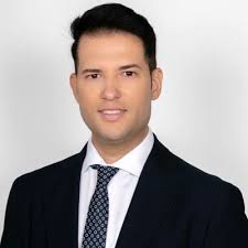 The Linkages Mentor Program pairs first-year students with peer mentors who  can answer their questions and provide support.