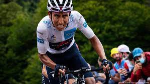 He won the 2019 tour de france. Egan Bernal Und Sein Langer Weg Nach Paris Sport Dw 08 09 2020