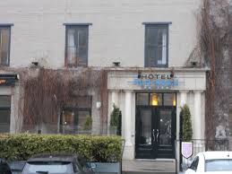 Hotel Port Royal 144 Rue Saint Pierre Quebec Qc G1k 8n8 Leportroyal Com Old Quebec Port Royal Hotel