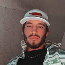 Shane Bogle's Instagram, Twitter & Facebook