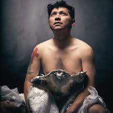 Gading marten dan nirina zubir pernah digosipkan pacaran lho. Mrvvip On Twitter Gading Marten Shirtless Photoshoot Congrats For Best Actor Ffi 2018 Selebwatch