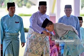 Buat pengetahuan semua, tengku fahd merupakan adinda kepada baginda tengku abdullah serta anak sulung kepada sultan ahmad shah dan sultanah kalsom abdullah. Hari Ini Dalam Sejarah Yam Tengku Warisan Melayu Pahang Facebook