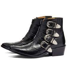 Toga boots