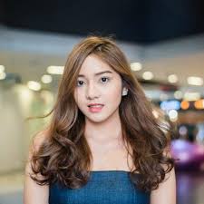 Upload your photo to our virtual hairstyler, choose a hairstyle and then try on the following cool hair colors!: 25 Best Hair Colors For Fair Skin In 2020 All Things Hair Ph