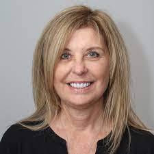 Heidi Mchenry's Instagram, Twitter & Facebook