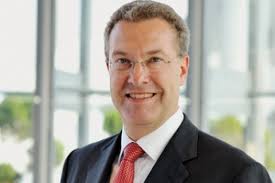 Loans, mortgages, savings, investments and credit cards. Hsbc Verabschiedet Sich Aus Wien Und Bundelt Vertrieb In Dusseldorf Unternehmen 03 10 2019 Fonds Professionell