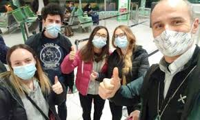 L'istituto zooprofilattico di teramo ha esattamente un mese fa, l'istituto zooprofilattico aveva evidenziato la prima variante inglese del virus. Variante Brasiliana Quattro Giovani Pandinesi Sono Bloccati A Salvador De Bahia Prima Treviglio