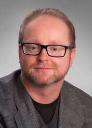 Kom i fullt verneutstyr etter oversvømmelse