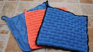 5 schöne anleitungen für den loop beim stricken von socken wird immer mit dem bündchen begonnen. Topflappen Stricken Eine Anleitung Mit Bildern Utopia De