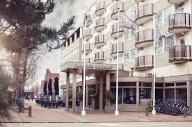 He is the current host of abc's america's funniest home videos, replacing host tom bergeron, who left after 15 years. Carlton Square Hotel Ab 103 1 8 1 Bewertungen Fotos Preisvergleich Haarlem Niederlande Tripadvisor