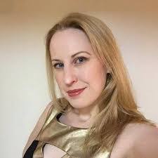 Emily Whitten's Instagram, Twitter & Facebook