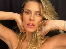 Fotos da atriz Carolina Dieckman nua e pelada - TRETA.COM.BR