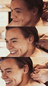 One person going bald ain't going to change **** even if its someone famous like harry styles maybe if someone like bill gates went bald he'd. Pin By Ladan On Fondos Boys Harry Styles Pictures Harry Styles Photos Harry Styles Wallpaper