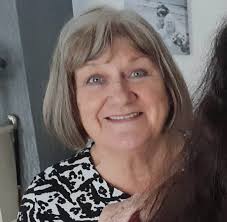 Best dog groomers please? For a hairy jack russell 🐶 don't mind mobile  either. Thanks!