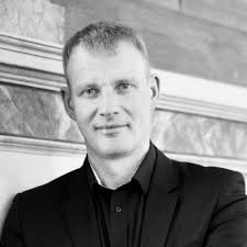 Højmesse 4. s. i advent. Ved Anne Edmond Pedersen. Salmer, musik og tekster  findes her på kirkens hjemmeside:  https://www.trinitatiskirke.dk/begivenhed/22-12-2024-hoejmesse-2-52986