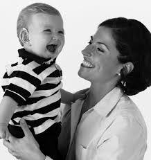 Reena Kothari's Instagram, Twitter & Facebook