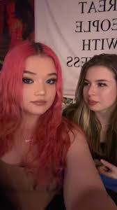 Amber Heeter's Instagram, Twitter & Facebook