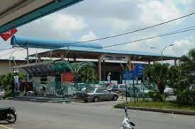 Parking kereta di jeti kuala perlis dari rm10.00 untuk kemudahan para penumpang ferry yang menggunakan jeti kuala perlis ke pulau langkawi. Kali Pertama Ke Langkawi Baca Ini Dahulu