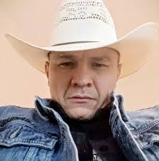 UPDATE: A man and a teen girl were identified as the suspects in connection  with a body found inside a Texas Inn hotel room