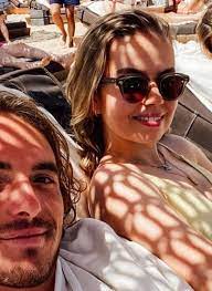 Le grec, photographié avec elle par des pararazzi. Stefanos Tsitsipas Girlfriend Maria Sakkari