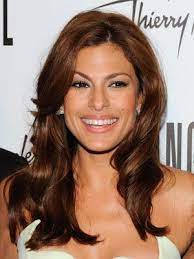 60 Hollywood Stars Who Speak Spanish Fluently Brunette Hair Color Eva Mendes Hair Brown Hair Colors