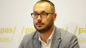 Igor Dodon își bate joc...