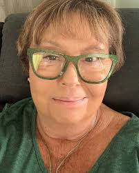 Have you heard the news 👀??? Shimmers are finally BACK IN STOCK!!! ✨✨✨ We  suggest grabbing these twinkly Tops before they sell out again 😉 (📸:  @katie.e.photo, @blaire.with.an.e, @squince, @ivan_o_lopez, @jlbrdh,  @karenshelby6,