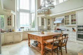Glazed cabinets out of style kitchen pictures cabinet remodel. Cream Painted And Glazed Kitchen Cabinets Klassisch Kuche Nashville Von Bella Tucker Decorative Finishes Houzz