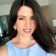 Challah vibes with this hairdo. Shabbat shalom!!