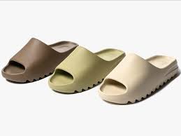 Grosshandel Kanye West Earth Brown Slide Harz Slippers Knochen Desert Sand Schwarz Slides Designer Mode Sandale Strand Manner Frauen Sandalen Schuhe Box Von Sneakerdeal 23 81 Auf De Dhgate Com Dhgate Doctors who treated kanye west at the ucla medical center say that the pop star thinks he is an alien sent to earth to help.