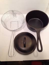 Vin Lodge 2 2qt 2 Quart Cast Iron Sauce Pan Lid Basket Cleaned Seasoned Keukengerei
