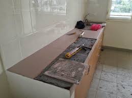 Perbedaan lantai homogeneous tile (ubin homogen) dengan ubin keramik. Cara Pasang Mozek Desainrumahid Com