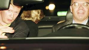 The pont de l'alma ( english : Vingt Ans Apres Les Faits Le Pere Du Chauffeur De Diana Temoigne