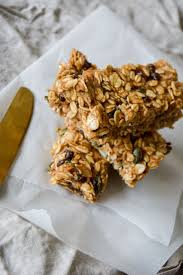 Barres De Cereales Vegan Sans Cuisson Crazysoprane Blog Bien Etre Recette En 2020 Barre De Cereales Alimentation Barre De Cereales Maison