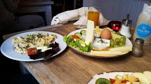 Mons cheese always delivers excellent quality cheese. Oma Else Mainz Germany The Chef Cat