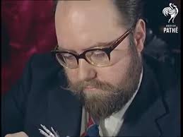 Toy soldiers and real battles: Military Miniatures (1966) Maidenhead,  Berkshire.