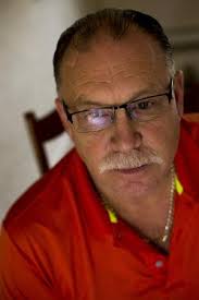 Friends, police save man's life after his heart stopped