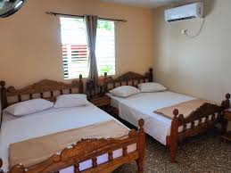 Esta casa de huéspedes ofrece estacionamiento sin cargo, además de desayuno y servicio a la habitación. Casas Particulares In Vinales Cuba