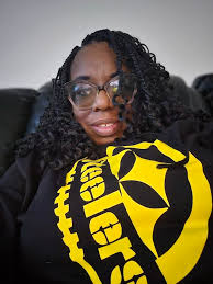 Just joined here. I'm a long time Steelers fans but new to the group. I'm  Rayna.. hello!!