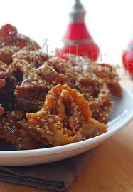 T Oujours Dans Le Cadre De Mes Preparatifs Pour Le Mois De Ramadan Je Partage Avec Vous Cette Fois Ma Recette De Chebak Recette Cuisine Marocaine Blog Cuisine