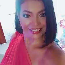 Lisoterapia alisamento consciente, livre de formol!! ✔️Não amarela o loiro  ✔️Pode ser feito em crianças ✔️Pode colorir mesmo dia ✔️Mechas mesmo dia ✔️  Fortalece a fibra até 4 x ✔️Pode ser feito