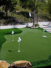 A Progreen S Putting Green Turf System Makes Practicing Your Short Game Much Easier And Convenient Le Putting Green Turf Backyard Putting Green Putting Greens