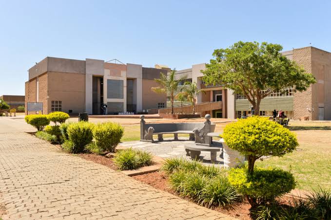 Sefako makghatho university of health science, campus, applications