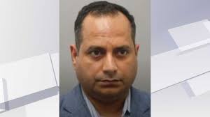 Investigator: Missouri doctor impregnated Kentucky teen