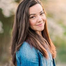 Christa Rogers's Instagram, Twitter & Facebook