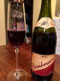 Mederfil Lambrusco Reggiano Lambrusco Wine Sparkling Red Wine Wine And Liquor