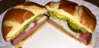 In the u.s., the bologna sandwich is a regional specialty in the east, midwest, appalachia, and the south. Troyer Genuine Trail Bologna Sandwich In Dianes Kitchen