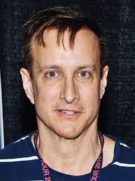 Bronson Pinchot