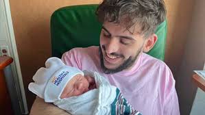 New Year's babies: Twins born at New Jersey hospital; one in 2023, the  other in 2024