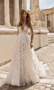 Berta Fall 2019 Wedding Dresses Athens Bridal Collection Wedding Inspirasi Backless Wedding Dress Wedding Dresses Lace Wedding Dress Trends